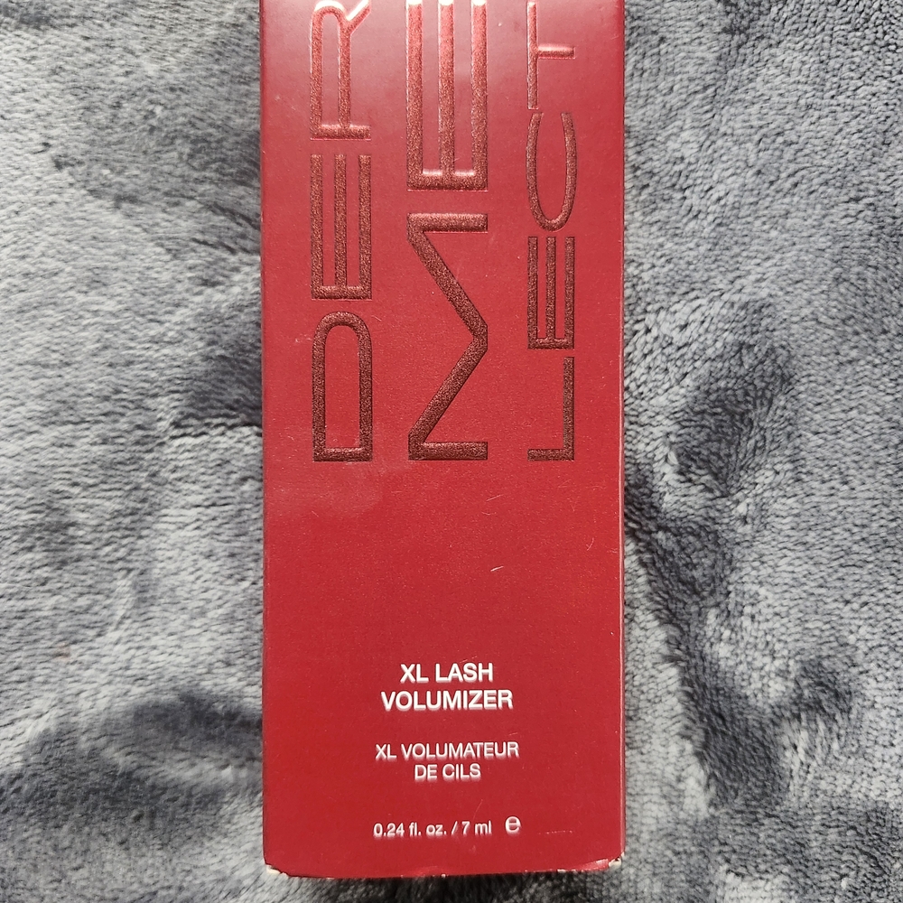 XL Lash Volumizer by Dermelect - Red